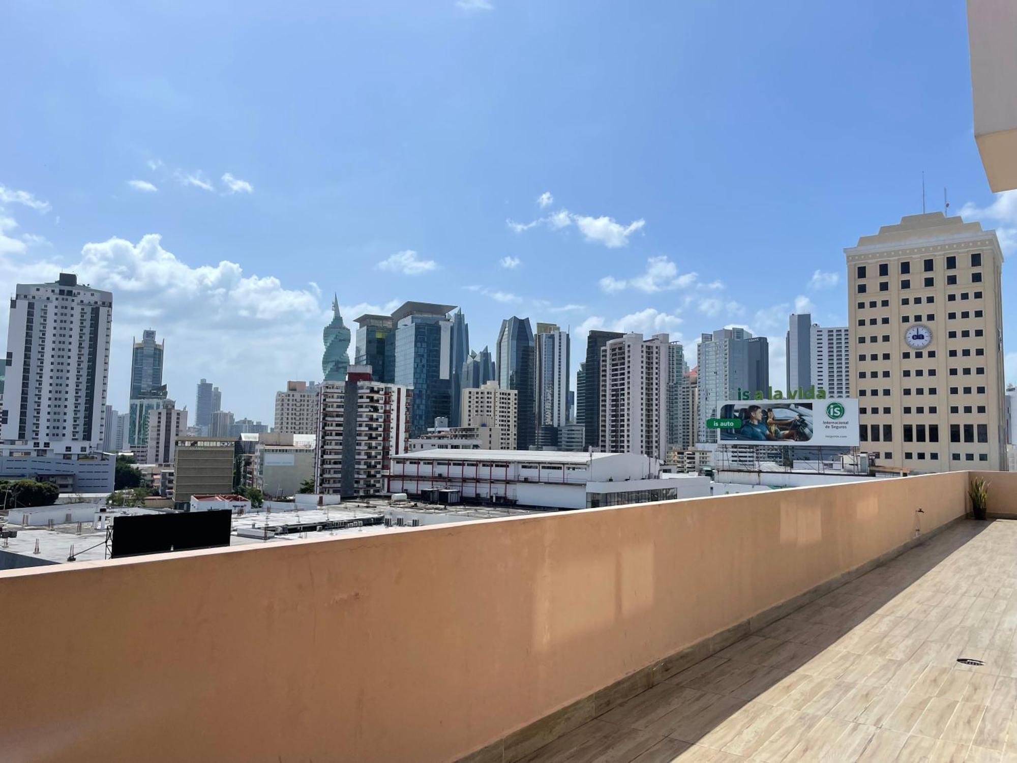 Distinhome Panama (ville)